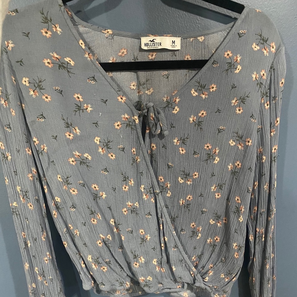 Hollister Crossover Crop Top